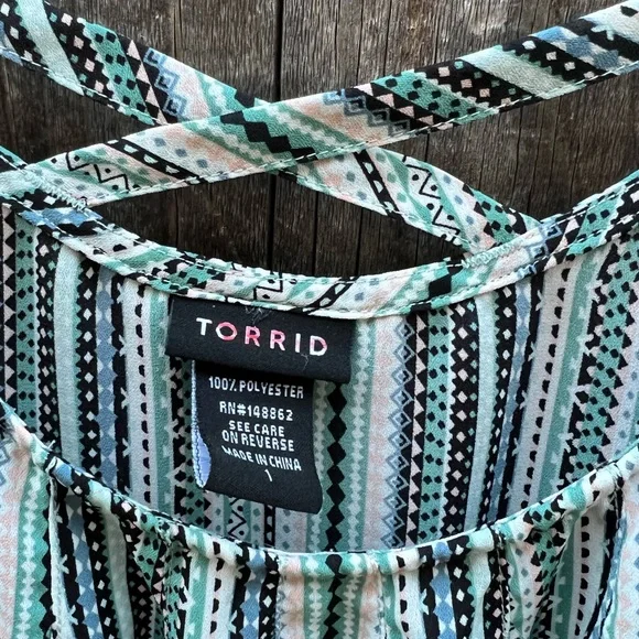 Torrid perfect summer strappy cami tank - Picture 4 of 5